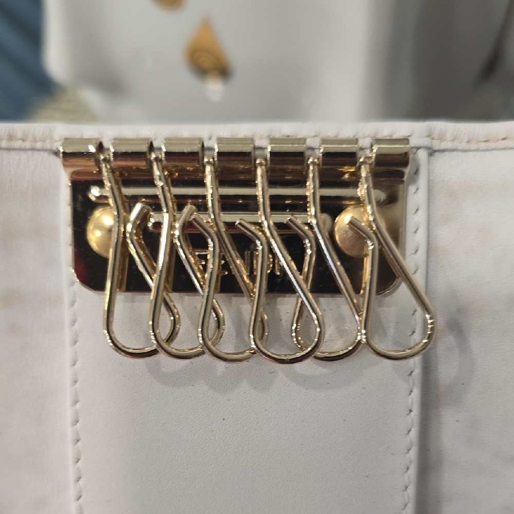 Fendi Brown Monogram KEY Wallet with White Trim - Picture 3 of 12
